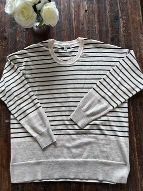 ORVIS 100% Merino Wool Cream and Black Striped Coastal Sweater Sz L NWOT